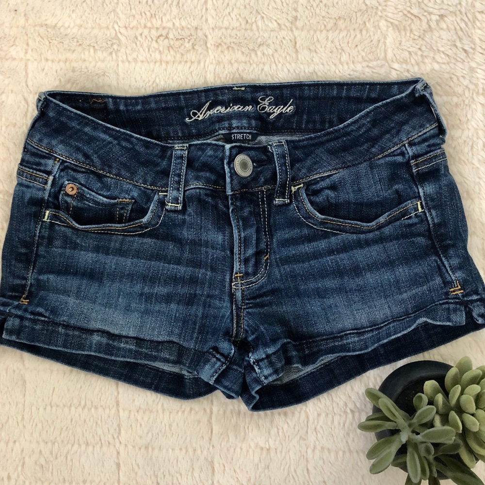☁️ Super Comfy AE Dark Wash Denim Shorts ☁️